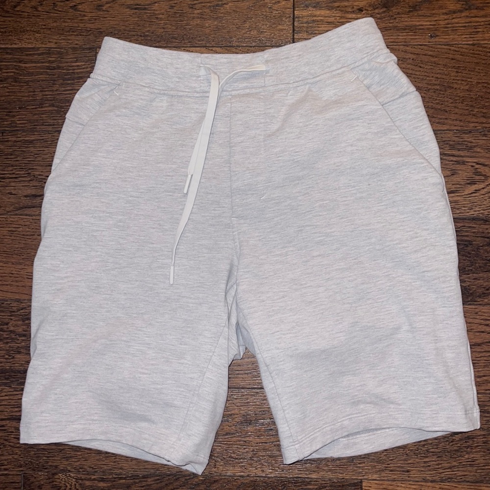 Mens Lululemon Shorts - Picture 1 of 3